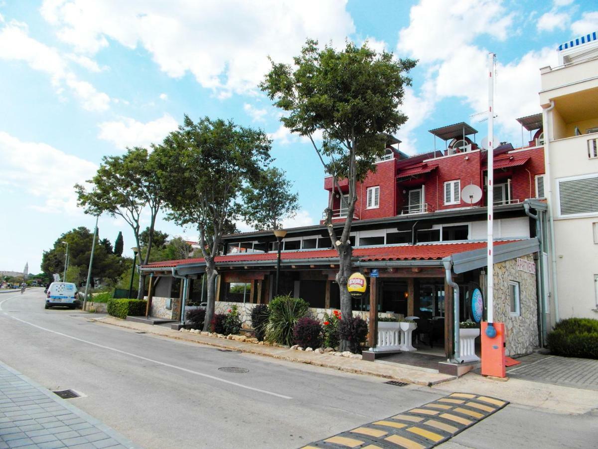 Blue Wave Apartments Turanj Exterior foto